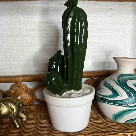 Ceramic hand painted cactus statue - Picture 6 of 11